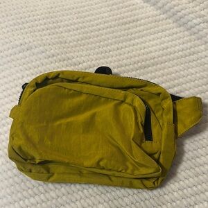 BAGGU Green Mini Bag Durable and Modern, NWT